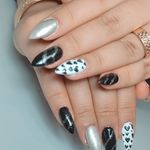 کاشت ناخن(سالن نقره نگار)