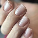 خدمات کاشت ناخن و آموزش  الهام قاسمی