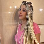 سالن زیبایی و سولاریوم پر طلایی