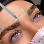 سالن زیبایی و سولاریوم پر طلایی