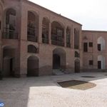 عمارت و باغ اکبریه