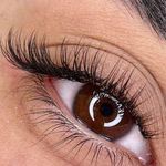 خدمات تخصصی لیفت و اکستنشن مژه