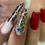 خدمات تخصصی ناخن نازنین فلاح