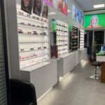 کلینیک معاینه چشم و عینک حکیم نور