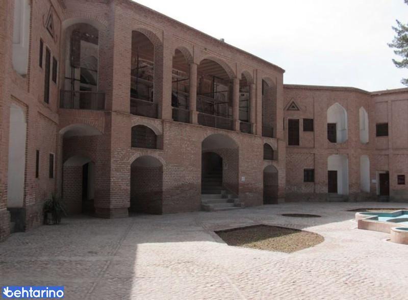 عمارت و باغ اکبریه
